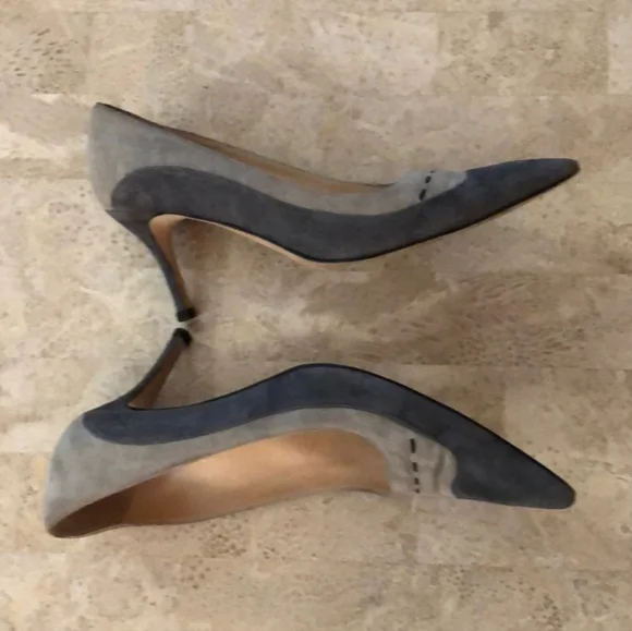 MANOLO BLAHNIK Two Tone Suede Pointed Toe Heels - Picture 4 of 4
